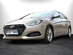 Bild des Angebotes Hyundai i40 cw AUTOTMTK/XENON/AHK/SHZ/TEMPOMT/GARANTIE
