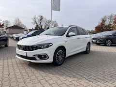 Bild des Angebotes Fiat Tipo Kombi 1.6 Multijet Life *LED Kamera Sitzh.*