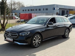 Bild des Angebotes Mercedes-Benz E 300 d e E T-Modell*Avantgarde*Garantie+AHK*