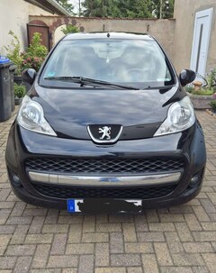 Bild des Angebotes Peugeot 107 Black & Silver Edition