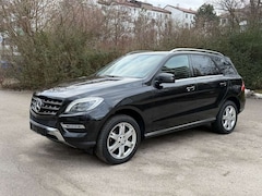 Bild des Angebotes Mercedes-Benz ML 350 BlueTEC 4MATIC Navi Led Bi-Xenon Leader