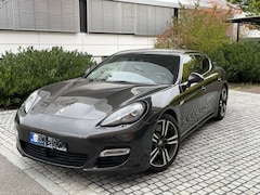 Bild des Angebotes Porsche Panamera Turbo, dunkelbraun metallic, Vollausstattung