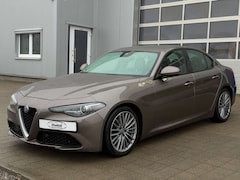 Bild des Angebotes Alfa Romeo Giulia Super 2.2 Automatik Euro6 Kamera Keyless
