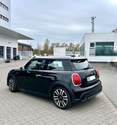 Bild des Angebotes MINI Cooper Aut. Classic Trim