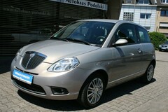 Bild des Angebotes Lancia Ypsilon 1.2 8V Oro | 2-Hand | 76 T.Km.| Klima |