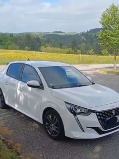 Bild des Angebotes Peugeot 208 PureTech 100 EAT8 GT