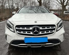 Bild des Angebotes Mercedes-Benz GLA 180 GLA 180 7G-DCT URBAN LED/PANO/TEMPO/UNFALLFREI