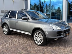 Porsche Cayenne S 4.5 Benzin 250 KW
