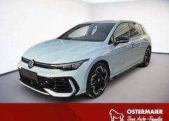 Bild des Angebotes VW Golf VIII R-Line 1.5eTSI 150PS DSG IQ.LIGHT.NAVI.ACC.Hu