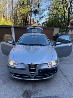 Bild des Angebotes Alfa Romeo 147 1.9 JTD Progression