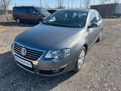 Bild des Angebotes VW Passat Highline Alcantara Tempomat Xenon Navi