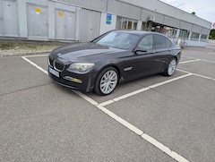 Bild des Angebotes BMW 740 M-PAKET -FAST-VOLL-STANDHEIZUNG-SOFTCLOSE