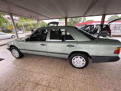 Bild des Angebotes Mercedes-Benz E 230 E-Klasse