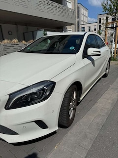 Bild des Angebotes Mercedes-Benz A 180 (BlueEFFICIENCY) 7G-DCT
