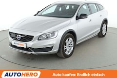 Bild des Angebotes Volvo V60 Cross Country 2.4 D4 Plus AWD Aut.*NAVI*BI-XENON*ACC*PDC*SHZ*