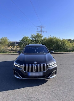 Bild des Angebotes BMW 750 750 i xDrive Vollausstatung TÜV+SERVICE NEU