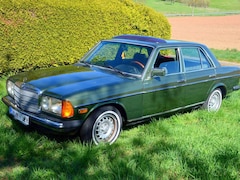 Bild des Angebotes Mercedes-Benz 300 W123 300D