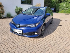 Bild des Angebotes Toyota Auris 1.8 VVT-i Hybrid Automatik Touring Sports Team Deutschland