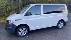 Bild des Angebotes VW T6.1 Kombi 9 Sitzer, AHK, Klima, Navi, Flügeltüren