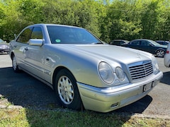 Bild des Angebotes Mercedes-Benz E 240 E-Klasse Elegance