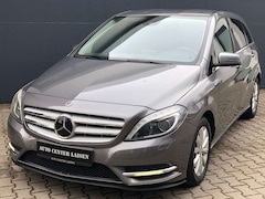 Bild des Angebotes Mercedes-Benz B 220 4Matic LED Kamera Navi Leder Klima