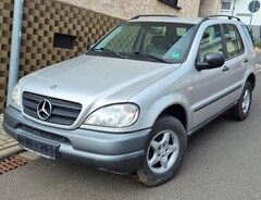 Bild des Angebotes Mercedes-Benz ML 320 Vollleder + Sitzh. 2.Hand AHK Tüv neu
