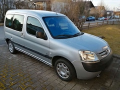 Bild des Angebotes Peugeot Partner Rollstuhlumbau/Rampe - TÜV 7/27 - 56906km