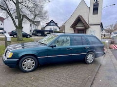 Bild des Angebotes Mercedes-Benz E 320 E 320 T