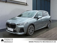 Bild des Angebotes BMW 223 i xDrive Active Tourer M SPORT AHK/PANO/HUD/19