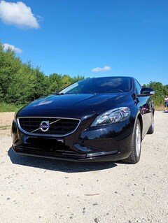 Bild des Angebotes Volvo V40 T2 Linje You! 2. Satz Reifen inklusive Alufelgen