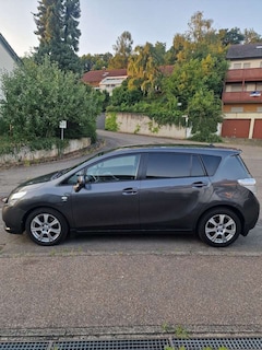 Bild des Angebotes Toyota Verso 2.2 D-4D Automatik Travel