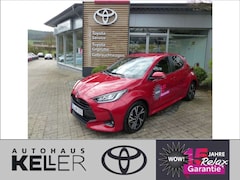 Bild des Angebotes Toyota Yaris Hybrid 116 1.5 VVT-i Team Deutschland