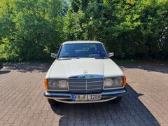 Bild des Angebotes Mercedes-Benz 230 230E