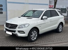 Bild des Angebotes Mercedes-Benz ML 250 CDI /4 Matic/ NAVI / TEMPO / SHZG / AHK