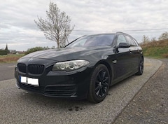 Bild des Angebotes BMW 530 F11 5er Touring Diesel 530d Automatik Luxury Line App Leder Xenon Standheizung Alarm Volldig. Tacho Schildererkennung
