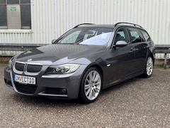 Bild des Angebotes BMW 330 d * Touring * M Paket * Pano * Navi * AHK *