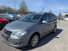 Bild des Angebotes VW Touran 1.9 Trendline 6-Gang Klima 7-Sitzer AHK