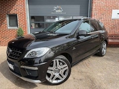 Bild des Angebotes Mercedes-Benz ML 63 AMG LEDER,PANO,ILS,2.HAND,SCHECKHEFT
