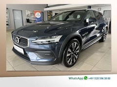Bild des Angebotes Volvo V60 Cross Country CC B5 Pro AWD ACC BLIS Pano Kamera WinterPkt