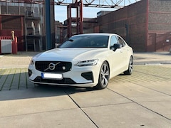 Bild des Angebotes Volvo S60 T4 RDesign Polestar 360° BLIS LED 19Zoll