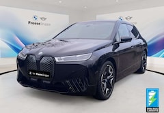 Bild des Angebotes BMW iX xDrive40 AHK Laser 360° STANDHZ HEAD-UP PANO