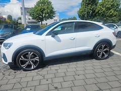 Bild des Angebotes Audi Q3 Sportback 40 TDI quattro S line BLACK PANO 20