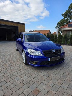 Bild des Angebotes Skoda Octavia Combi 2.0 TSI DSG RS