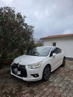Bild des Angebotes Citroen DS4 e-HDi 115 Airdream So Chic