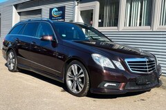 Bild des Angebotes Mercedes-Benz E 300 T CDI 7G AUT**AMG**LEDER NAVI GLASSD XENON