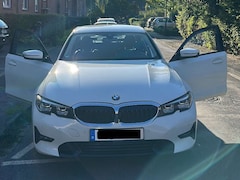 Bild des Angebotes BMW 320 xDrive Sport Line Automatik Sport Line