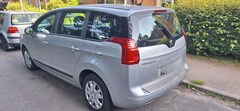 Bild des Angebotes Peugeot 5008 155 THP Platinum