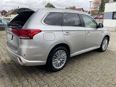 Bild des Angebotes Mitsubishi Outlander PHEV BASIS Spirit-Paket 4WD
