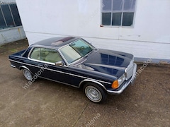 Bild des Angebotes Mercedes-Benz CE 230 2. Hand. Seit 1989 im letzten Besitz