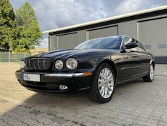 Bild des Angebotes Jaguar XJ8 3.5 V8 - Vollausstattung/Leder/Navi/Memory